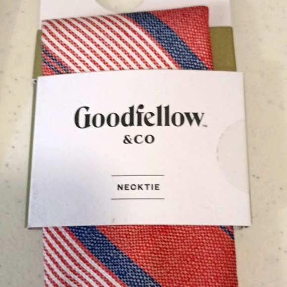 Snoopy Patterned Red Silk Tie and Pink/Red Tie Set FIRM PRICE - Picture 6 of 7